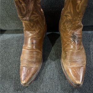 Lucchese Brown Western Boots with Detailed Stitching